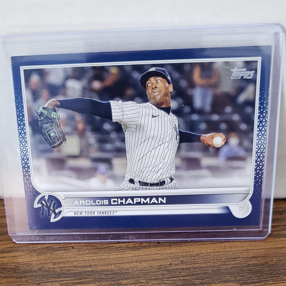 2022 Topps Series 1 Aroldis Chapman #142 Blue Parallel New York Yankees